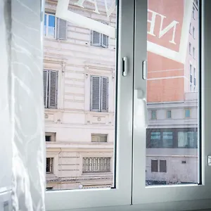 Nerva 3*, Roma Italia
